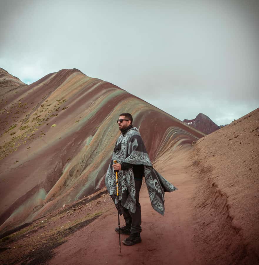Cusco: Rainbow Mountain Tour and Red Valley Hike (Optional) - Guides, language, and group support