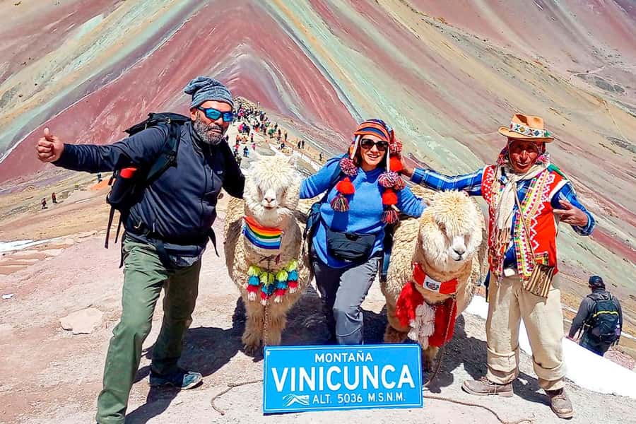 Cusco: Rainbow Mountain Tour with Meals & Red Valley Option - Breakfast at Cusipata before the climb