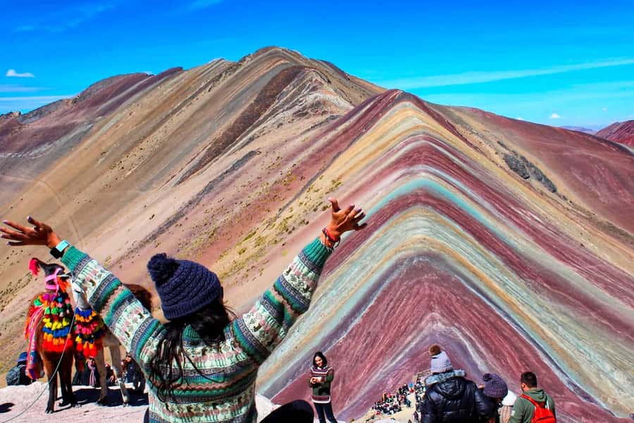 Cusco: Rainbow Mountain Tour with Meals & Red Valley Option - Descending and returning to the vehicle