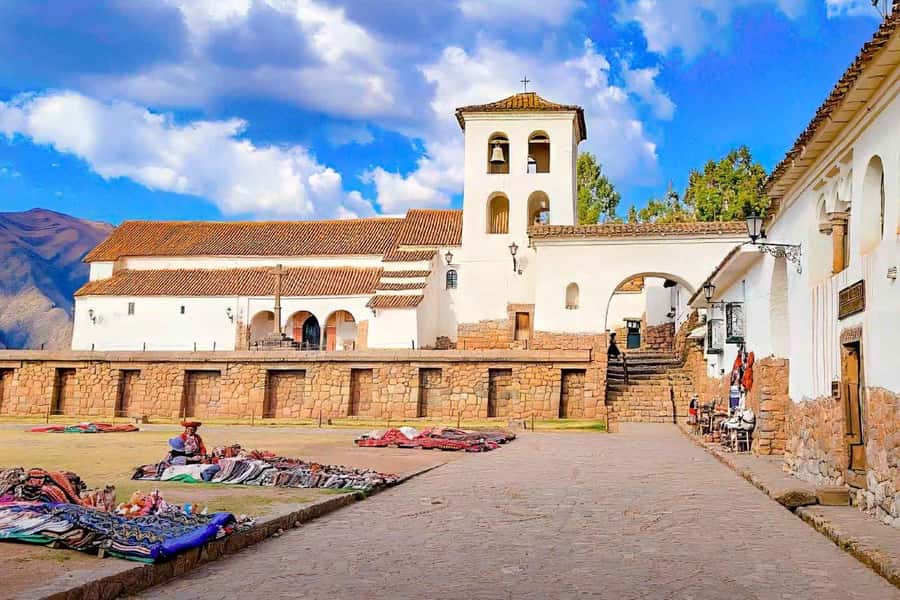 Cusco: Sacred Valley Day Trip with Maras & Moray Salt Mines - Chinchero: a first look at Inca culture