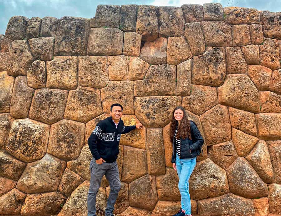 Cusco:Sacred Valley Pisaq,Ollantaytambo,Chinchero with Lunch - Urubamba lunch and the middle of the day