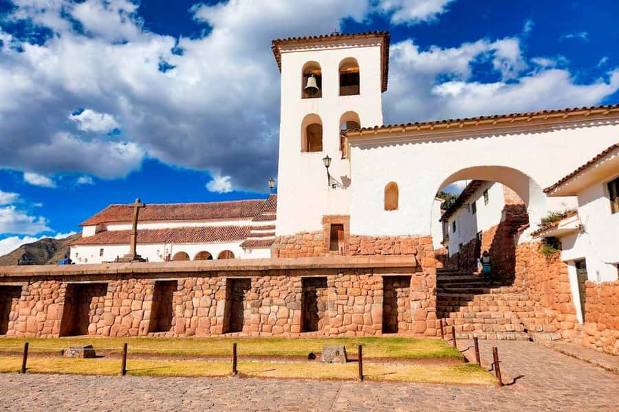 Cusco | Visit Maras, Moray, Chinchero, Pisac | Valle Vip - Maras and the salt ponds shaped by the hills
