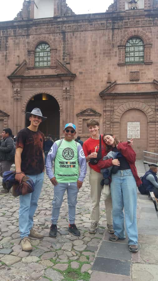 Cusco: Walking Tour with a Local Guide - Starting between Calle del Medio and the Plaza de Armas