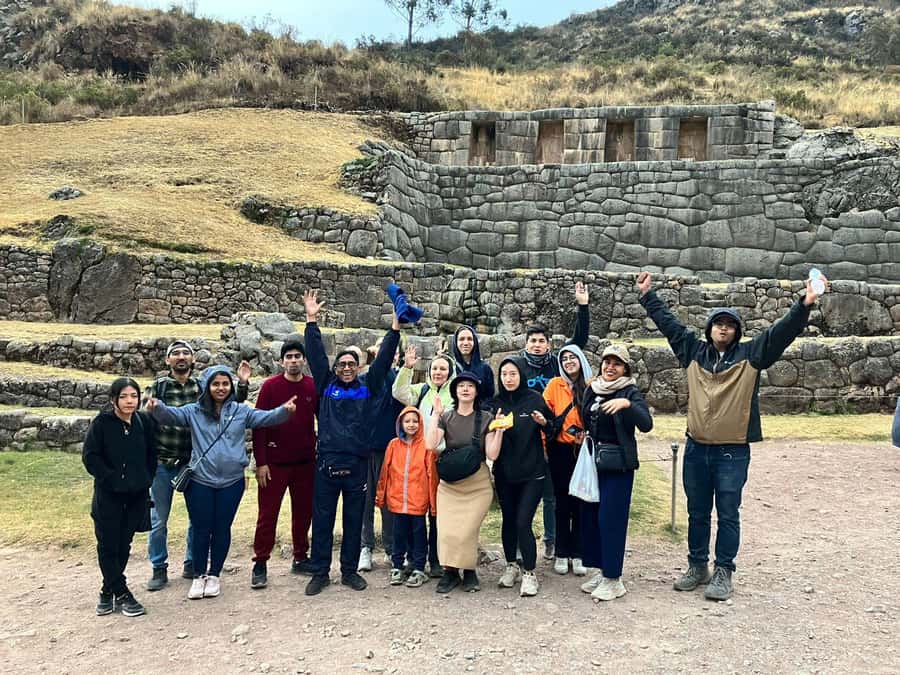 Cuzco : Excursion City Tour in Cusco, Sacsayhuaman and Tambomachay - Puca Pucara, a compact military post