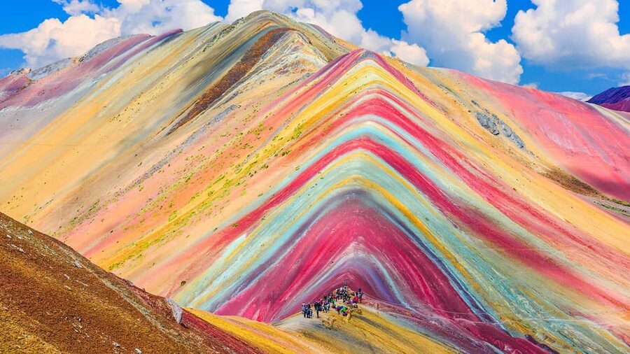 Day trip to Rainbow Mountain and Red Valley - The two-hour walk to Rainbow Mountain