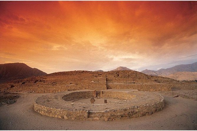 Discovering Caral, The Oldest Civilization In America - The return to Lima runs into the evening