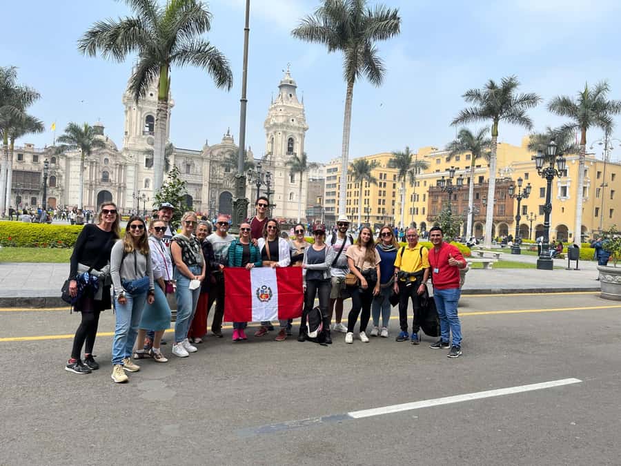 Enjoy Lima Walking Historic Center, Plaza San Martin and Plaza de Armas - Why this short walk works for first-time Lima visits
