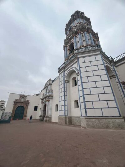 Enjoy Lima Walking Historic Center, Plaza San Martin and Plaza de Armas