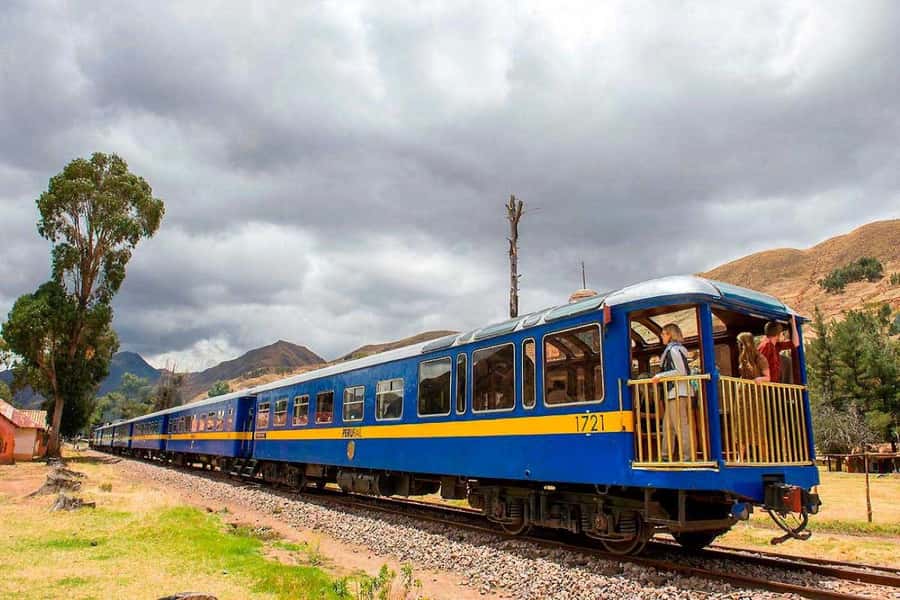 Excursion Cusco - Puno - Titicaca Observatory Train - The early morning start from Cusco or Puno