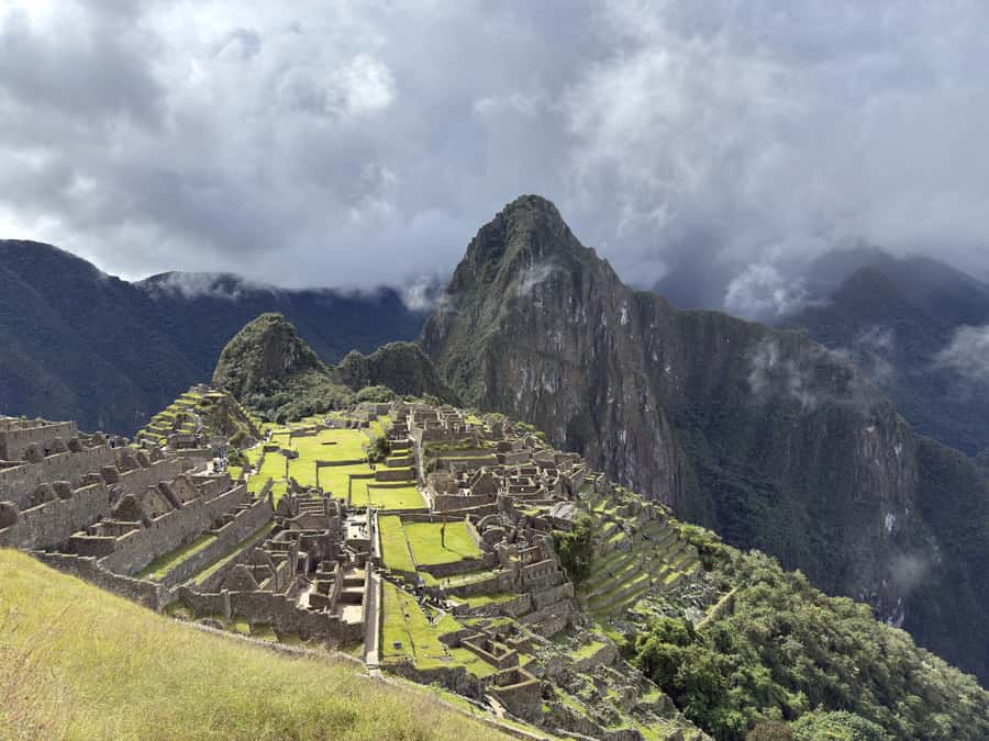 Excursion from Cusco to Machu Picchu + Entrance Tickets Incl - The real shape of this Cusco day trip