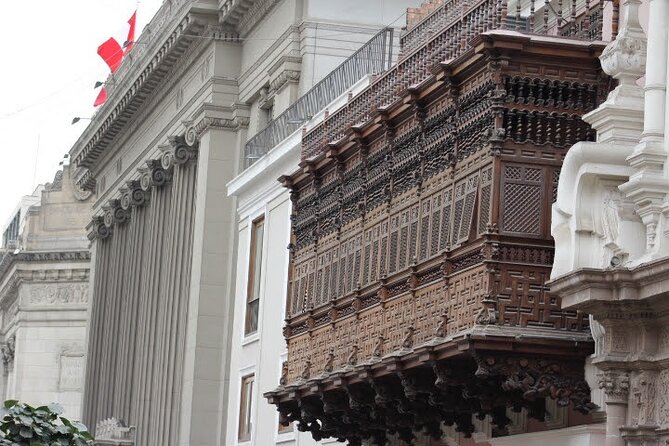Experience Lima: Taste 12 Snacks and Visit Top Monuments - Plaza de Armas offers Lima’s grandest view