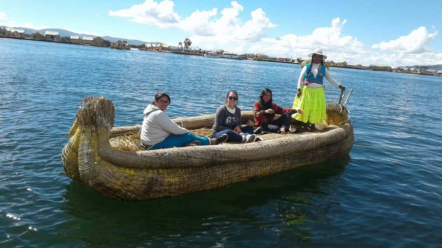 Floating Islands of the Uros - Guides, language, and the human side of the visit