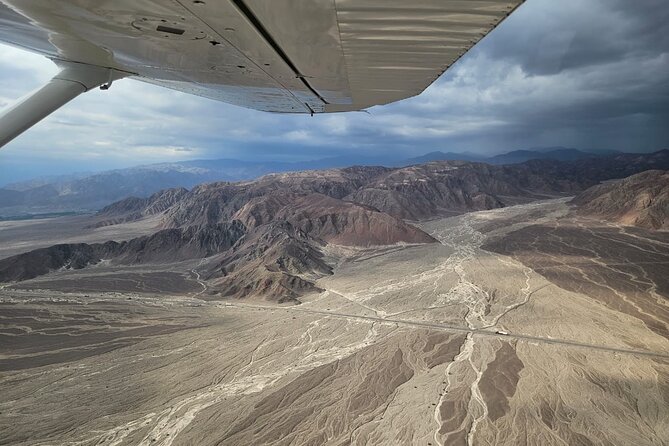 Fly Over the Nazca Lines with the Experts - Who will get the most from this flight