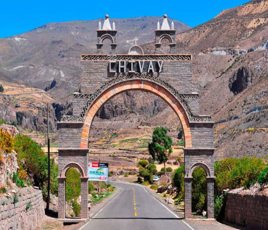 From Arequipa: 2-Day Colca Canyon Tour with Transfer to Puno - Calera hot springs at 35 to 38 degrees