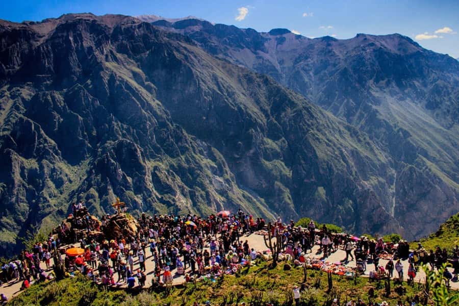 From Arequipa: Colca Canyon & La Calera Thermal Waters - Colca Canyon and the condor viewpoint
