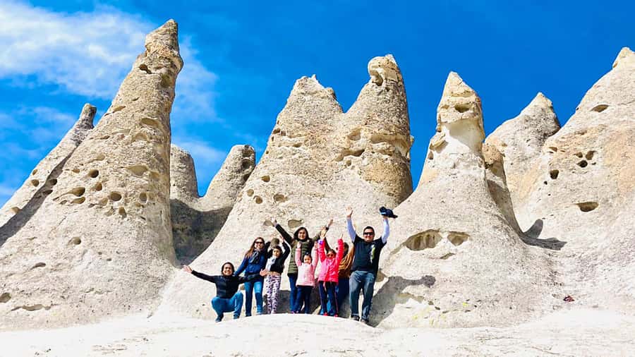 From Arequipa: Pillones Waterfall and Stone Forest Day Trip - Guide language and tour style