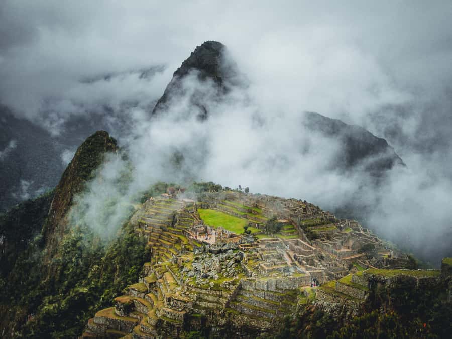 From Cusco: 2-Day Sacred Valley and Machupicchu by Train - Group size, guides, and the feel of the day
