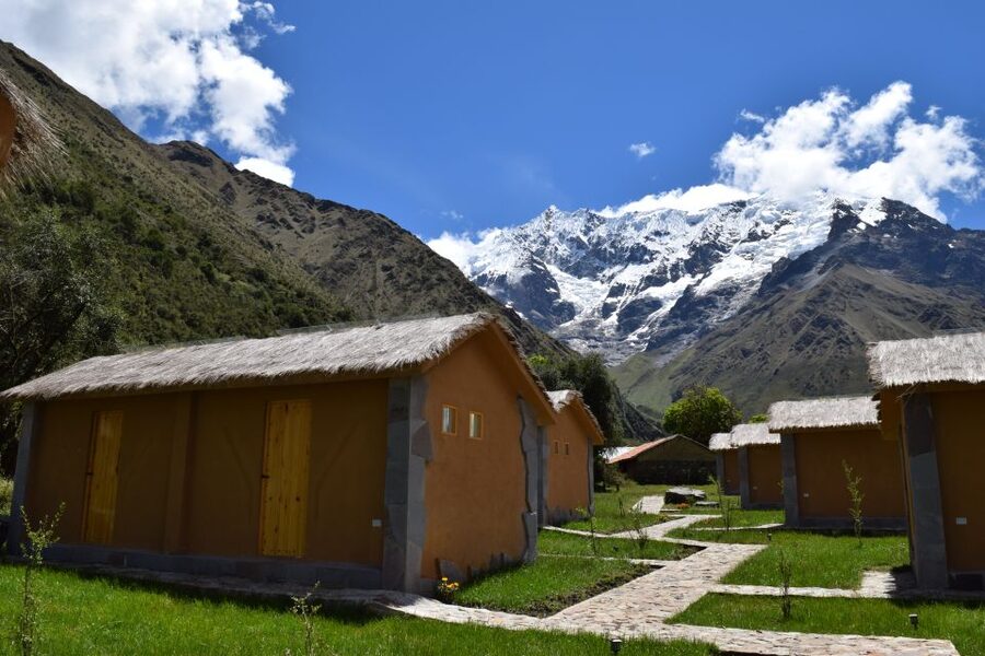 From Cusco: 5-Night Trip with Salkantay Trek & Machu Picchu - Day three: Coffee near Lucmabamba and camp near Machu Picchu