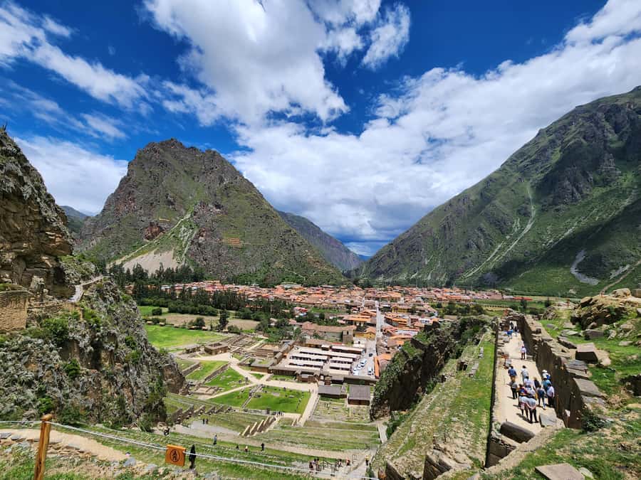 From Cusco: Chinchero, Moray, Maras, Ollantaytambo and Pisaq - Transport, language, and the rhythm of the day