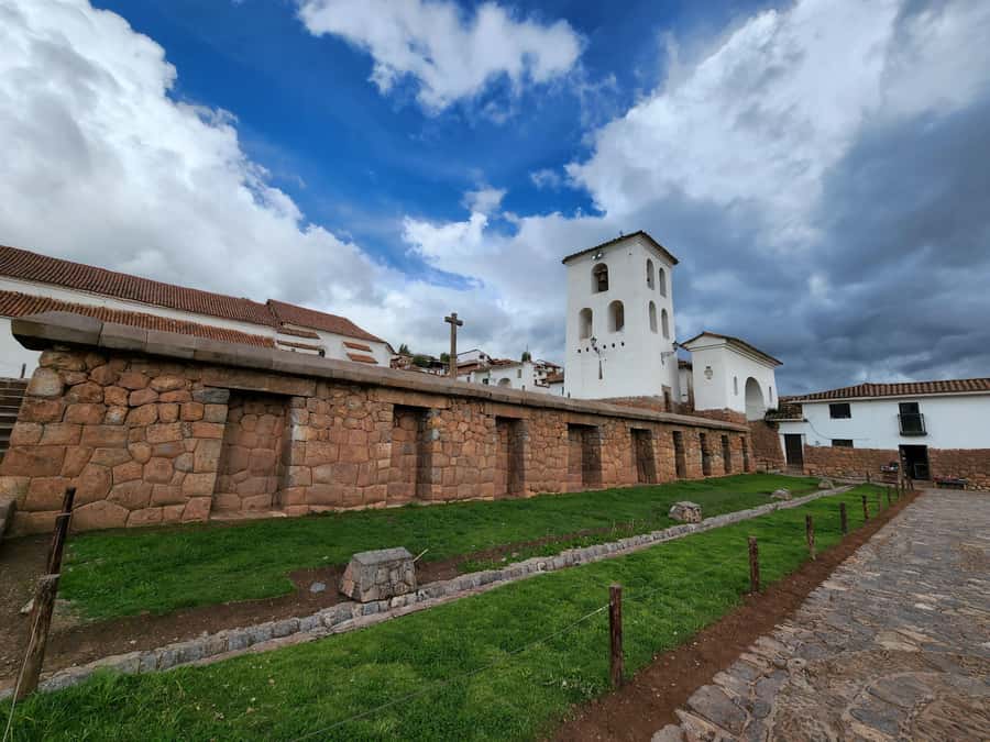 From Cusco: Chinchero, Moray, Maras, Ollantaytambo, Pisaq - What the guide adds to the day