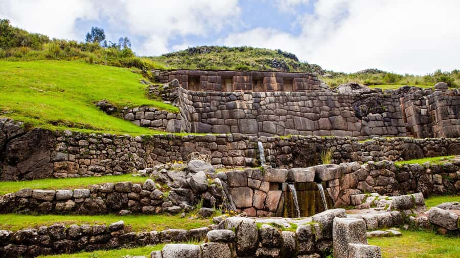 From Cusco: City tour 4 ruins + Qoricancha - Qenqo offers a quieter ceremonial stop