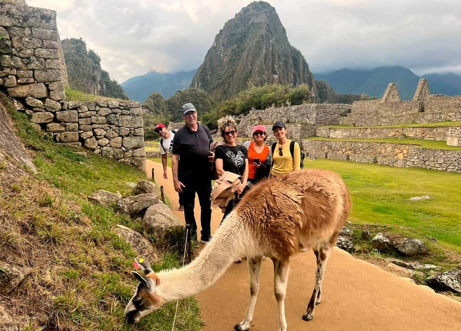 From Cusco: Full-Day Group Tour of Machu Picchu - The return trip can be smooth, or very long
