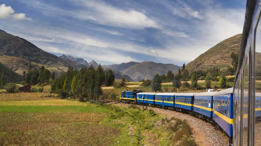 From Cusco: Machu Picchu Full-Day Guided Tour - From Cusco to Ollantaytambo before sunrise