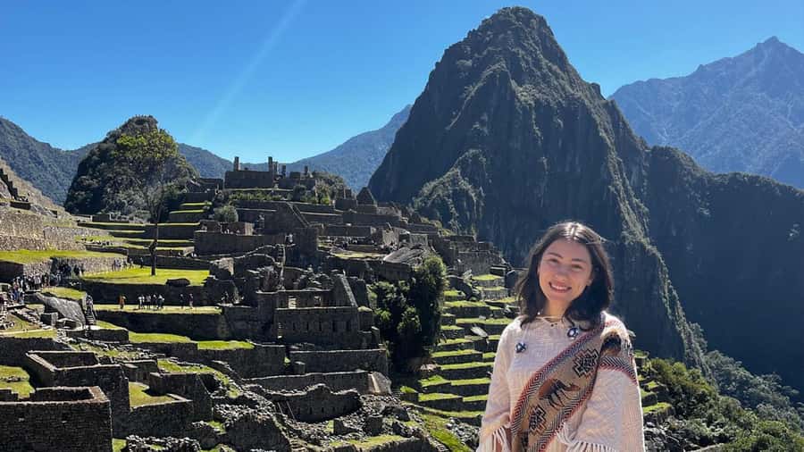 From Cusco: Machu Picchu Tour with Hiking Ticket - The bus ride from Aguas Calientes to Machu Picchu