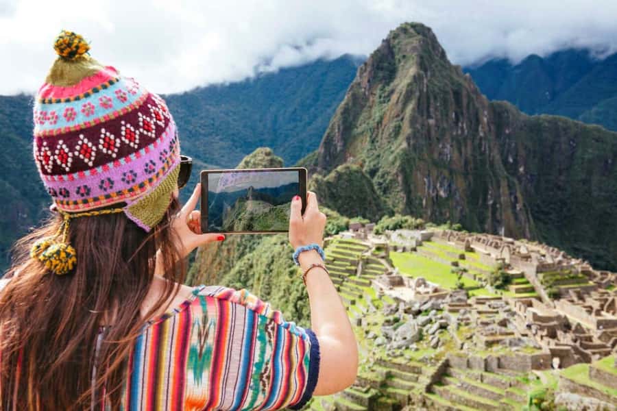 From Cusco:MachuPicchu Excursion 1 day plus Ticket and Train - The 25-minute climb to the sanctuary