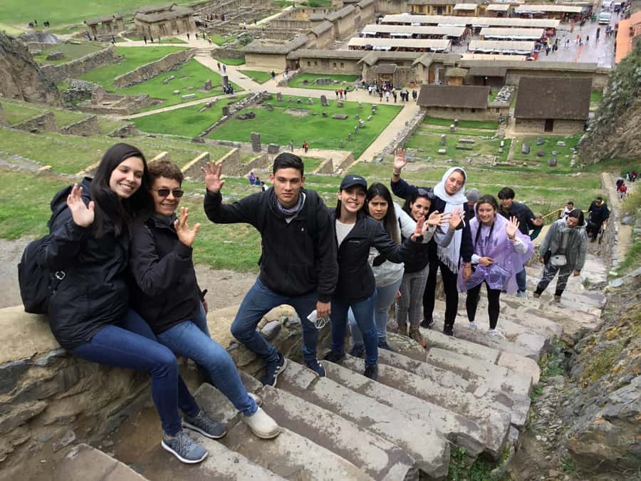 From Cusco: Sacred Valley Group Tour with Buffet Lunch - Ollantaytambo explains Inca power and planning