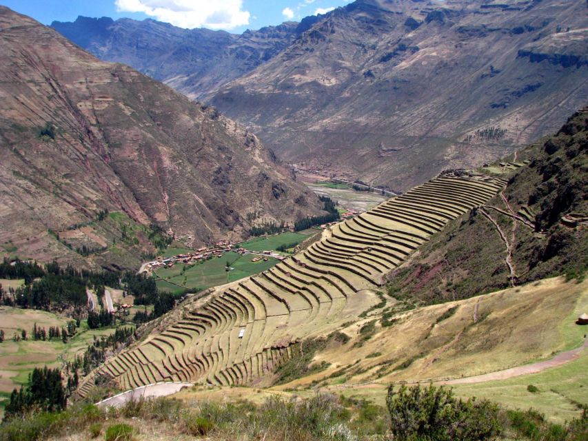 From Cusco: Sacred Valley Group Tour with Buffet Lunch - What the guide and transport add