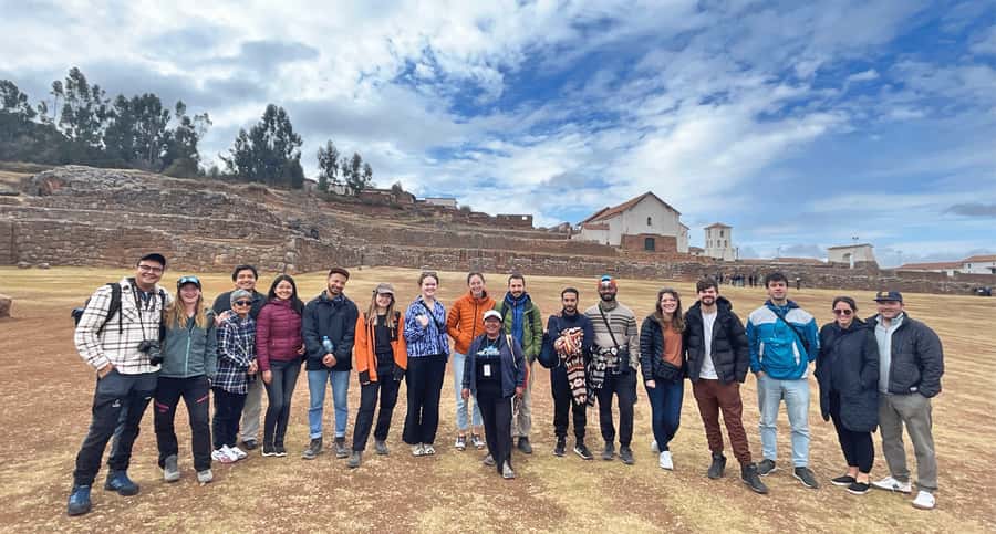 From Cusco: Sacred Valley & Maras Salt Mines Tour with Lunch - Leaving Cusco before the day wakes up