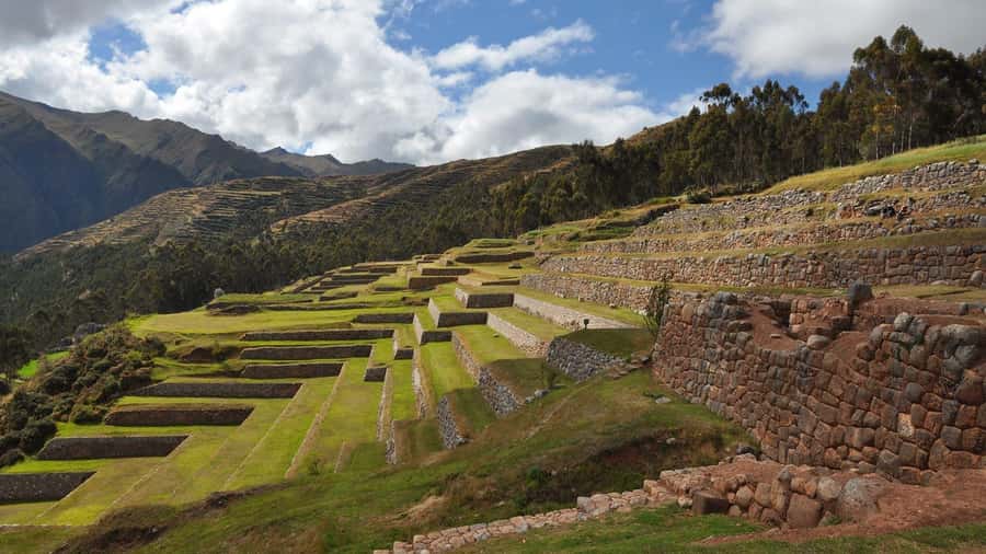 From Cusco: Sacred Valley & Maras Salt Mines with Lunch - Maras and the white salt pools