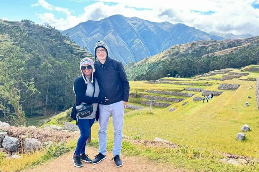 From Cusco: Sacred Valley & Maras Salt Mines with Lunch - A buffet lunch in Urubamba