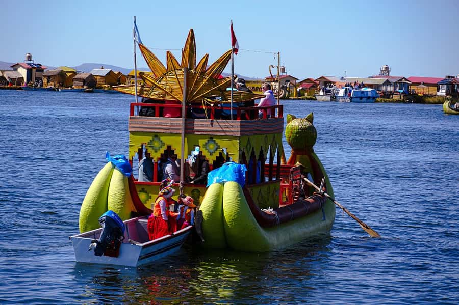 From Cusco: Titicaca Lake - Full day tour with sleeper bus - The overnight ride from Cusco to Puno