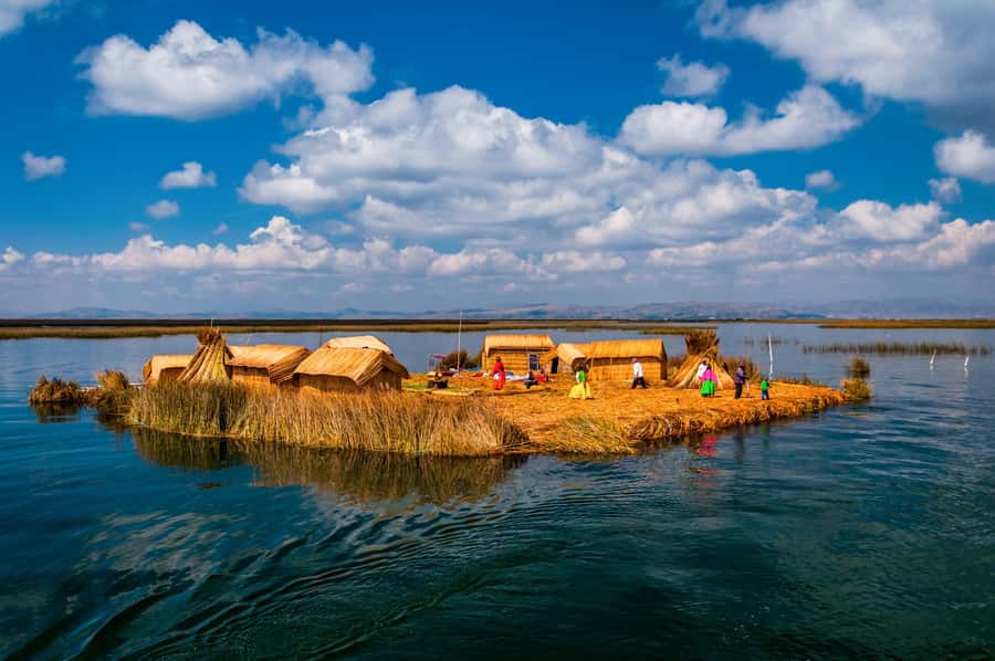From Cusco: Titicaca Lake - Full day tour with sleeper bus - Speedboat views across Lake Titicaca