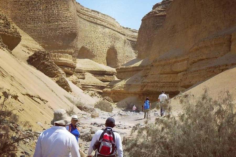 From Ica | Huacachina : Canyon de Los Perdidos | Full Day - Walking into the canyon on sand and rock