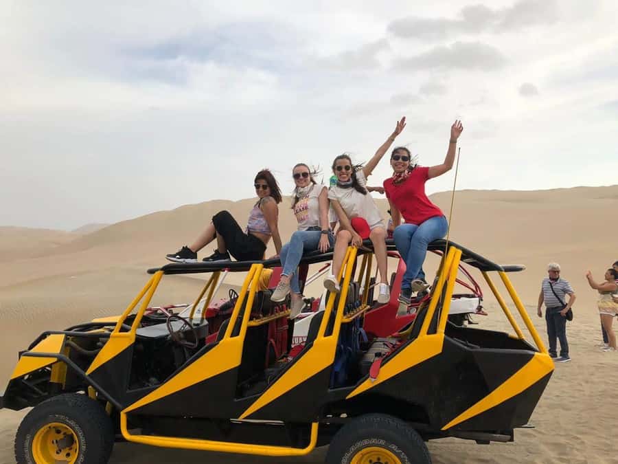 From Lima: Ballestas Islands, Huacachina with buggy Economic - The long return to Lima