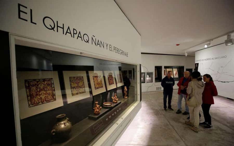 From Lima: Pachacamac Archaeological Site Guided Tour - What the guide adds to a three-hour visit