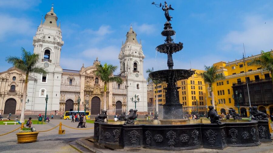 From Port of Callao: Lima Sightseeing Tour - Guides who make the short format work