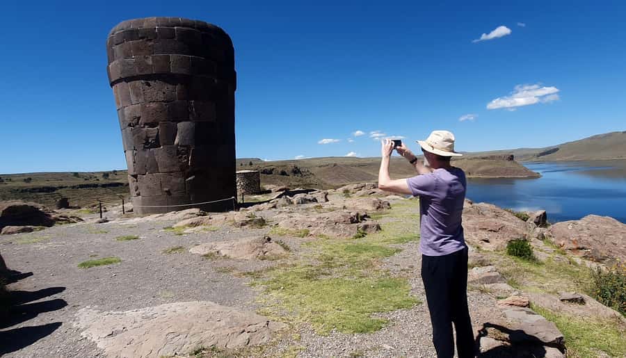 From Puno: 4h tour to Sillustani - Walking the Sillustani peninsula