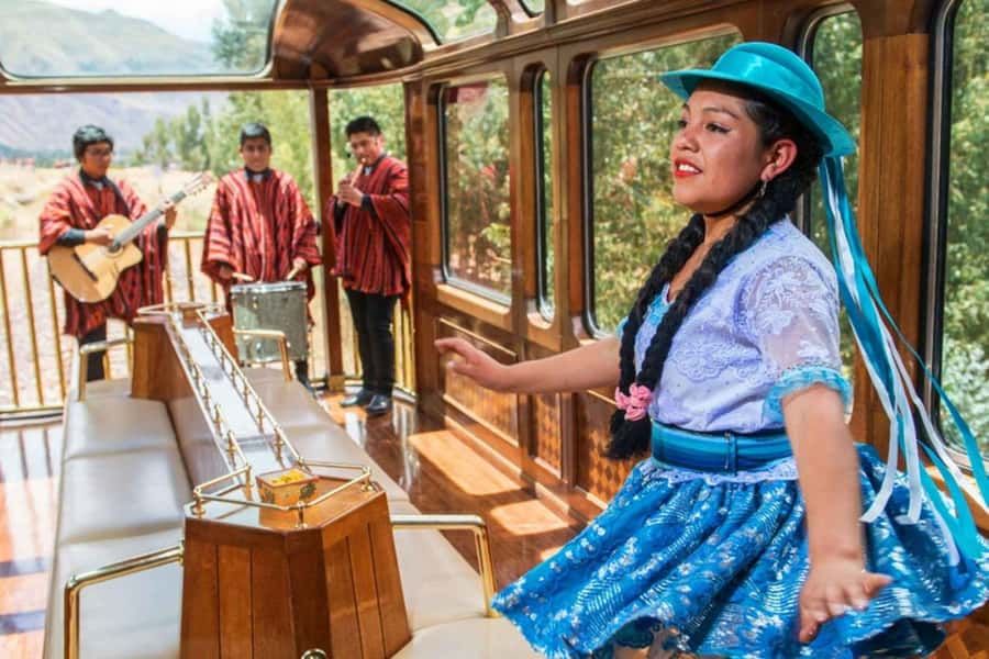 From Puno: Travel to Cusco in Titicaca Train All Inclusive - Key points to know before booking