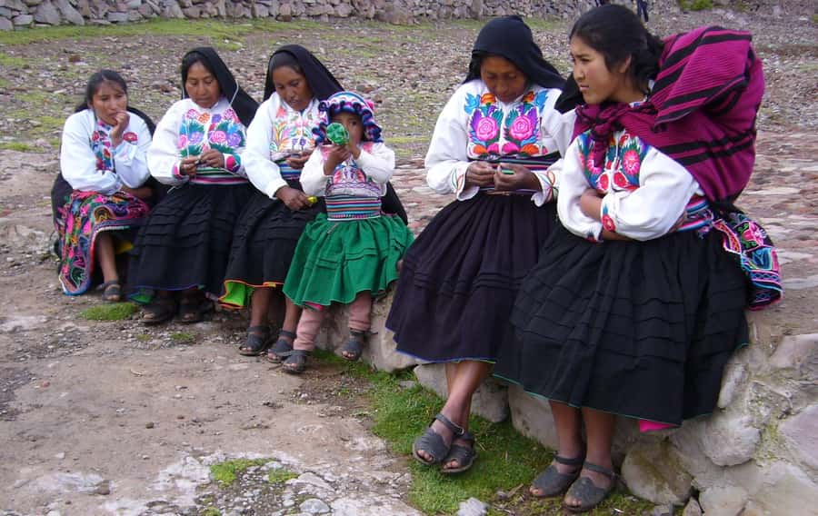 FromPuno: Uros and Amantani Islands Full-Day Tour with Lunch - Timing, Comfort, and What to Pack