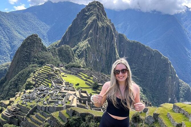 Full Day Private Guided Tour in Machu Picchu - Lunch at Julian restaurant in Aguas Calientes