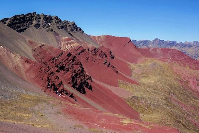 Full Day Rainbow Mountain & Red Valley View Point Tour from Cusco - Guides, group size, and the quality of the day