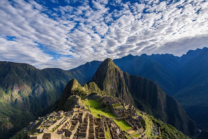 Full Day Tour to Machu Picchu by Train - Ollantaytambo and the train to Aguas Calientes
