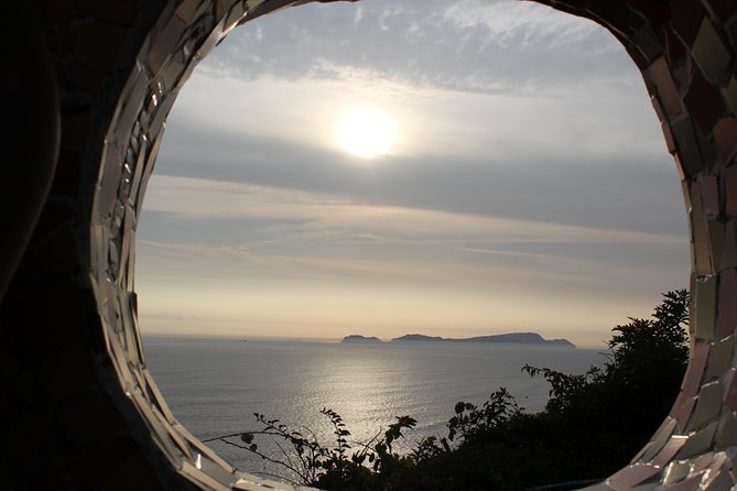 Historic Downtown, Miraflores & Catacombs Private Tour - Miraflores begins with the Pacific and public parks