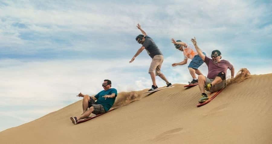 Huacachina: Sandboarding and Dune Buggy Tour + Sunset - Sunset above the Huacachina oasis