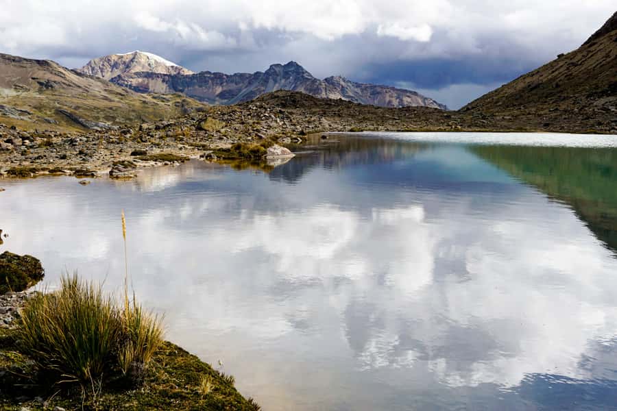 Huaraz: Pastoruri Glacier Day Trip - Cave Paintings Beside the Lake