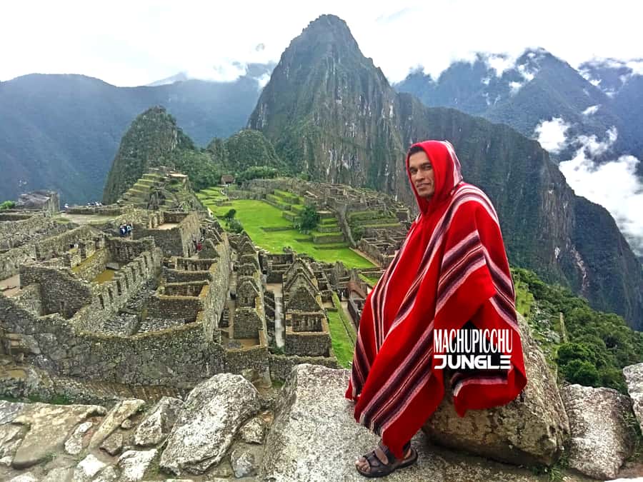 IN MACHU PICCHU: Private Tour Guide Service - A private start at Machu Picchu’s control gate